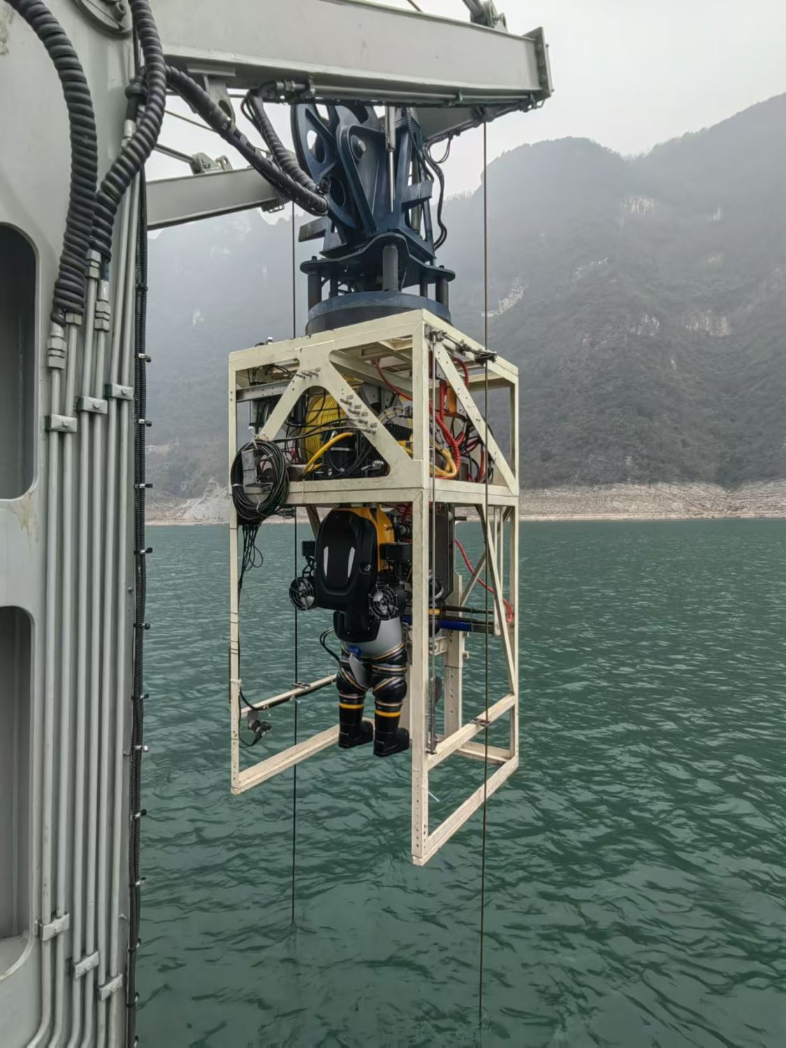 近海工业水下操作